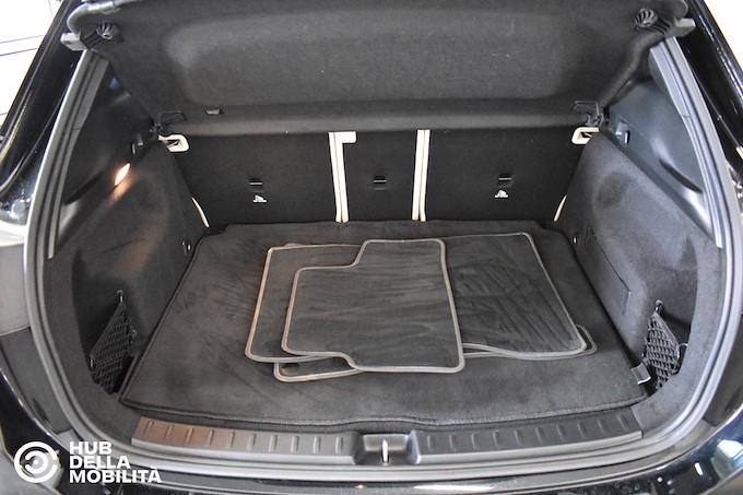 MERCEDES-BENZ GLA 200 d Automatic Sport Plus
